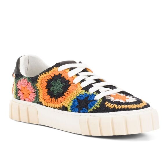 LAST CHANCE Black Artisanal Flower Platform Crochet Sneaker - Picture 4 of 4